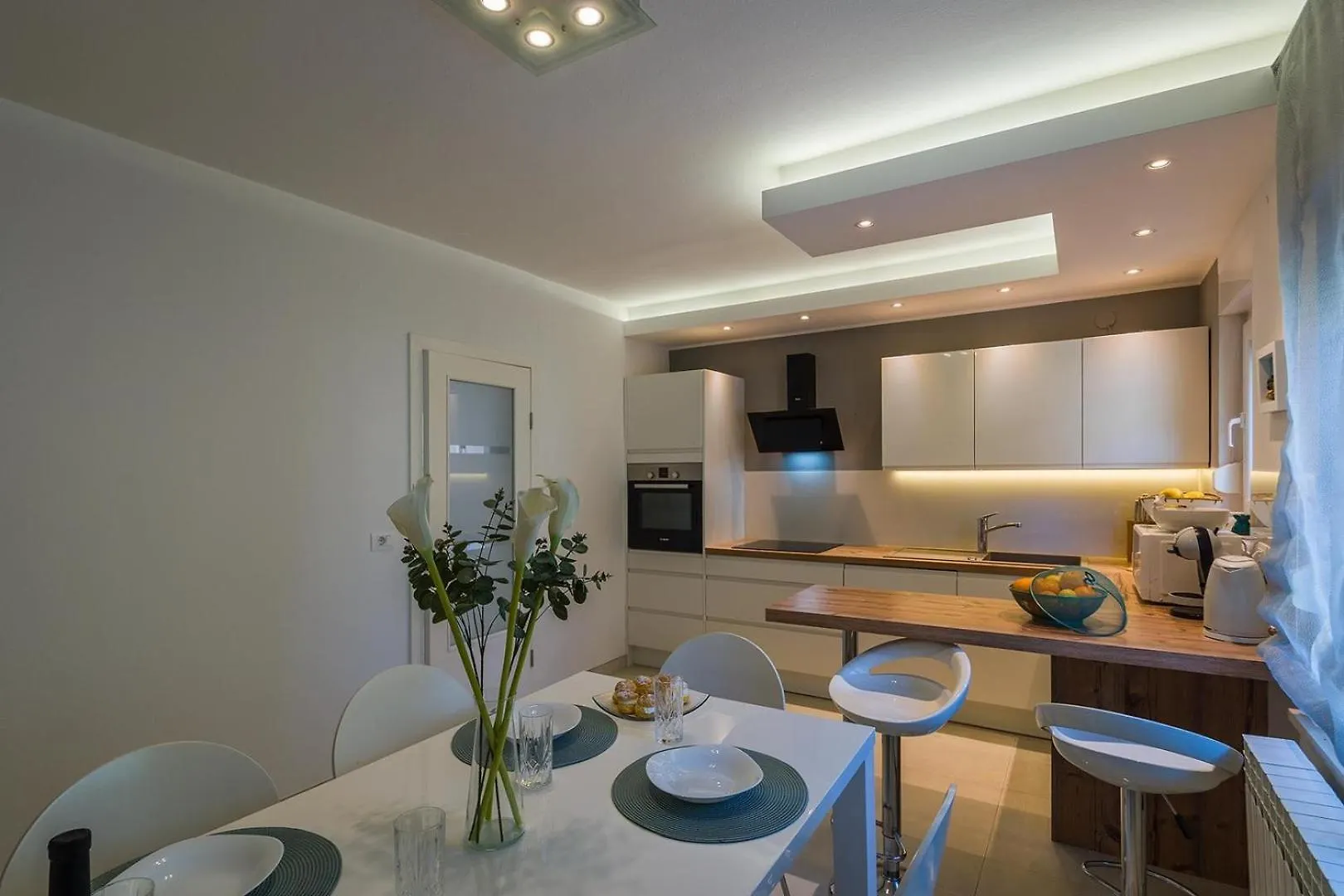 Villa Suton 풀라